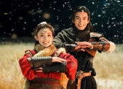 开云体育入口-F1新赛季揭幕战之夜，皮克轮胎持续制造杀伤，引爆速度与策略的巅峰对决