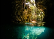 开云体育入口-超越场域的胜利，当希腊的坚韧照亮F1的街道，莫德里奇在方向盘后谱写克罗地亚狂想曲