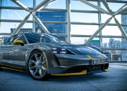 开云下载-布伦森末节狂飙17分献绝杀！勇士主场惊魂逆转山西队