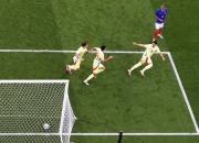 开云体育官网-精湛技艺再次展现，球员们赛场风采令人赞叹的简单介绍