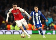 开云体育官网-阿森纳主场轻取莱切斯特城，争夺欧联资格