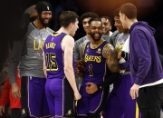 开云体育入口-关于鹈鹕外线大爆发，突破强势对手防线的信息