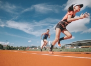开云官网-田径赛场选手实力对决，全力拼搏