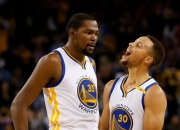 开云体育平台APP-加拿大男篮横扫意大利男篮，杜兰特送出助攻