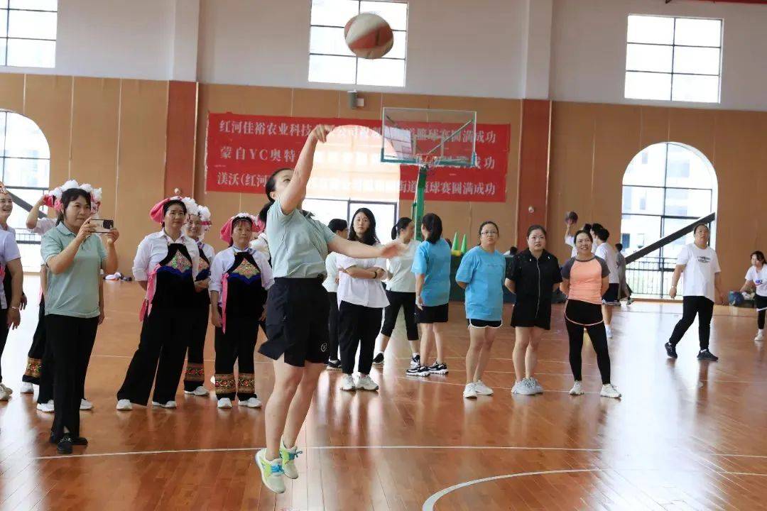 云南红云队在球场上打出了惊艳表现的简单介绍 云南红云队在球场上打出了惊艳表现的简单介绍