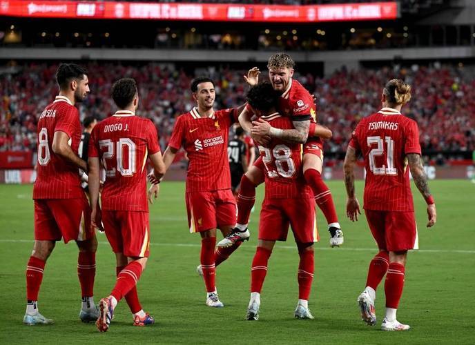 关于巴黎圣日耳曼主场大胜,卫冕冠军前景乐观的信息 关于巴黎圣日耳曼主场大胜,卫冕冠军前景乐观的信息