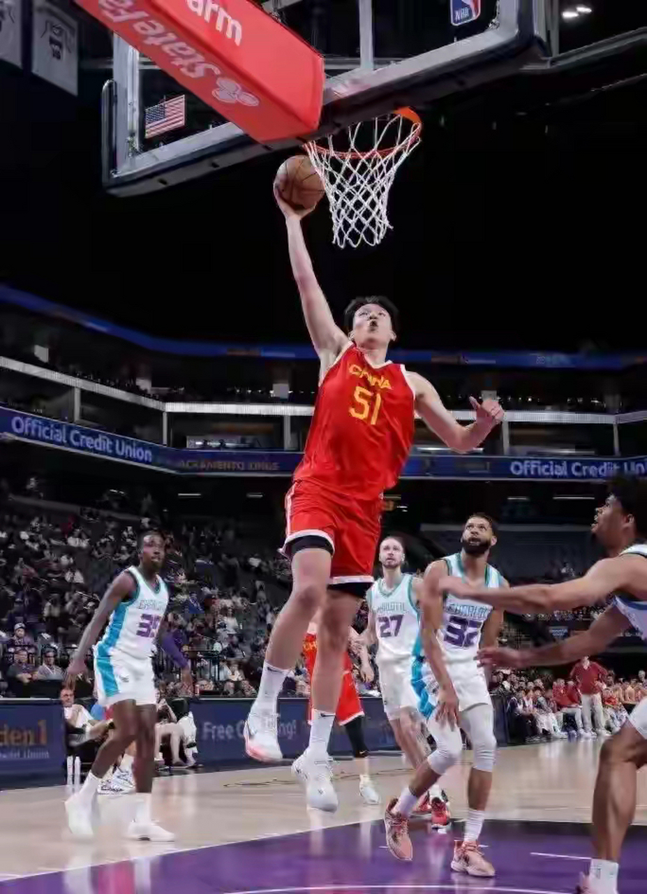 NBA夏季联赛东部组冠军夺得者为人队，豪取胜利