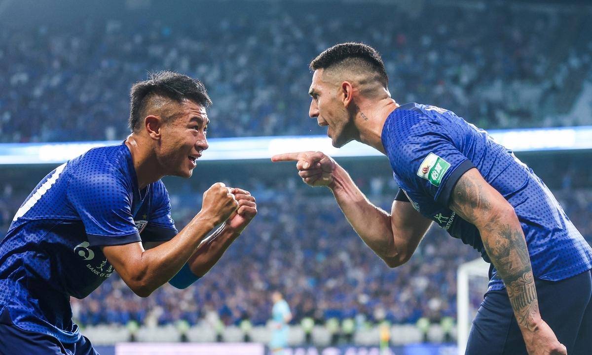 包含上海绿地申花主场大胜亚冠对手，强势晋级的词条