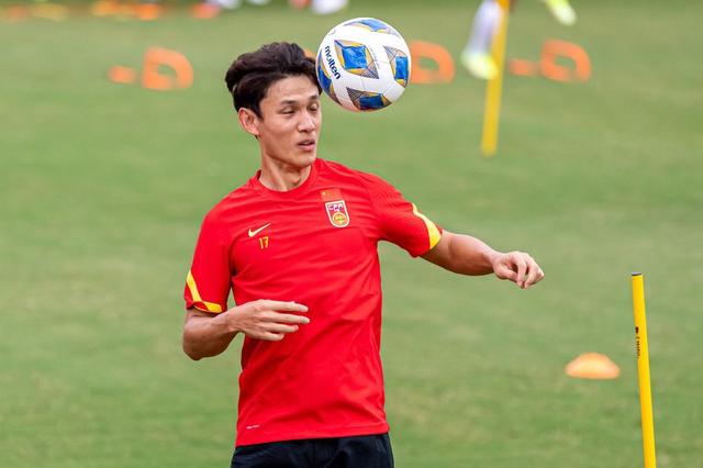 阿甘甘富有活力，新老球员合作默契的简单介绍