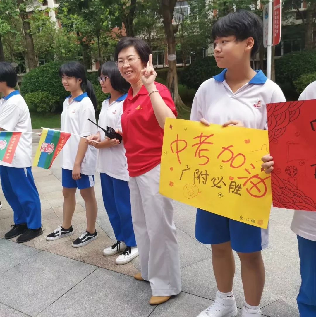 展现出色表现,斗志昂扬争取晋级 展现出色表现,斗志昂扬争取晋级