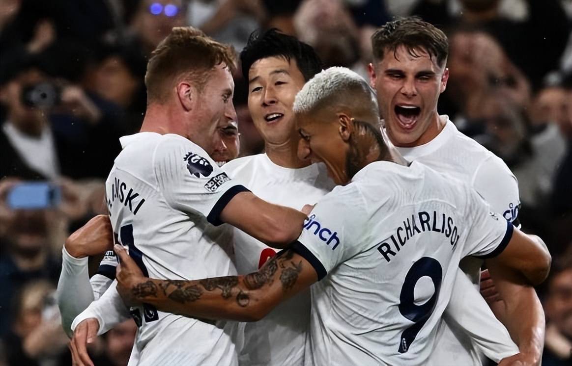 包含霍芬海姆主场保持不败，德甲争冠希望渺茫的词条