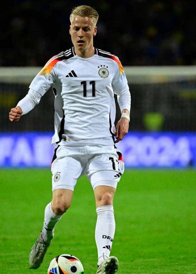 包含德国队表现高效,备战瑞典比赛备受瞩目的词条 包含德国队表现高效,备战瑞典比赛备受瞩目的词条