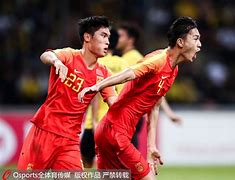 关于杜塞尔多夫球员齐心协力,力挽狂澜的信息 关于杜塞尔多夫球员齐心协力,力挽狂澜的信息