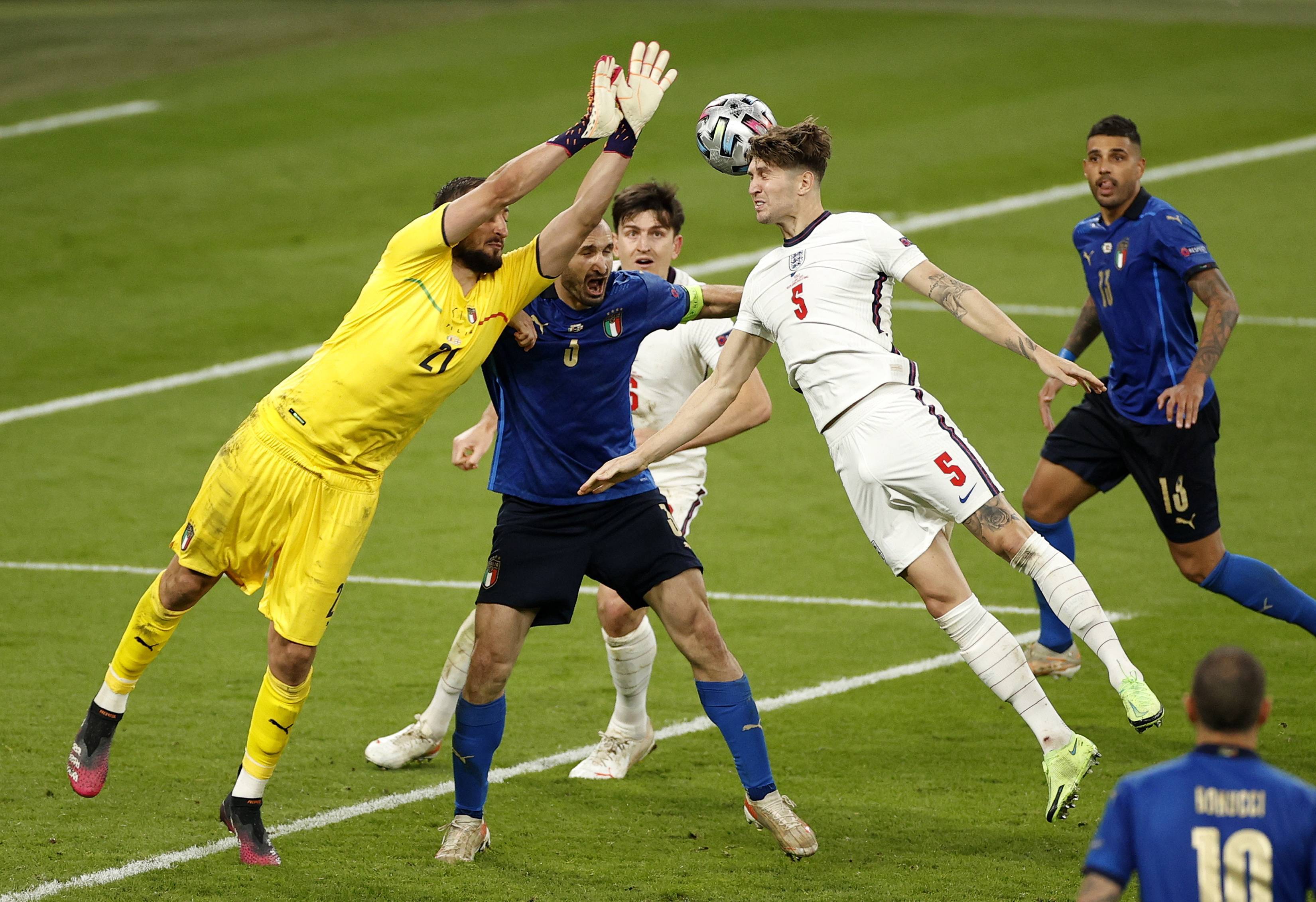 包含捷克战胜瑞士,将在欧洲杯八强中继续征战的词条 包含捷克战胜瑞士,将在欧洲杯八强中继续征战的词条