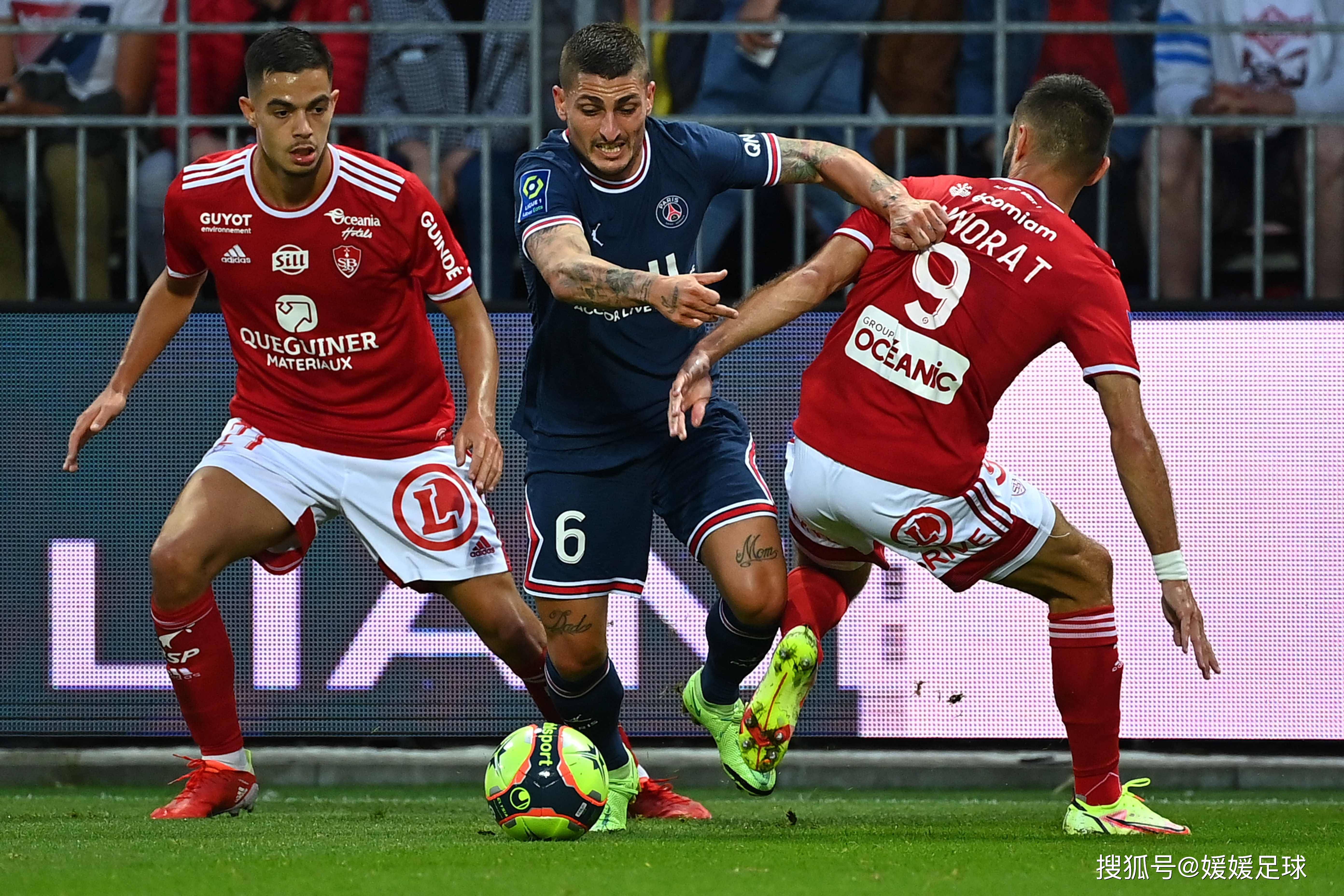 包含雷恩击败摩纳哥，取得关键三分赛季目标一步步实现的词条