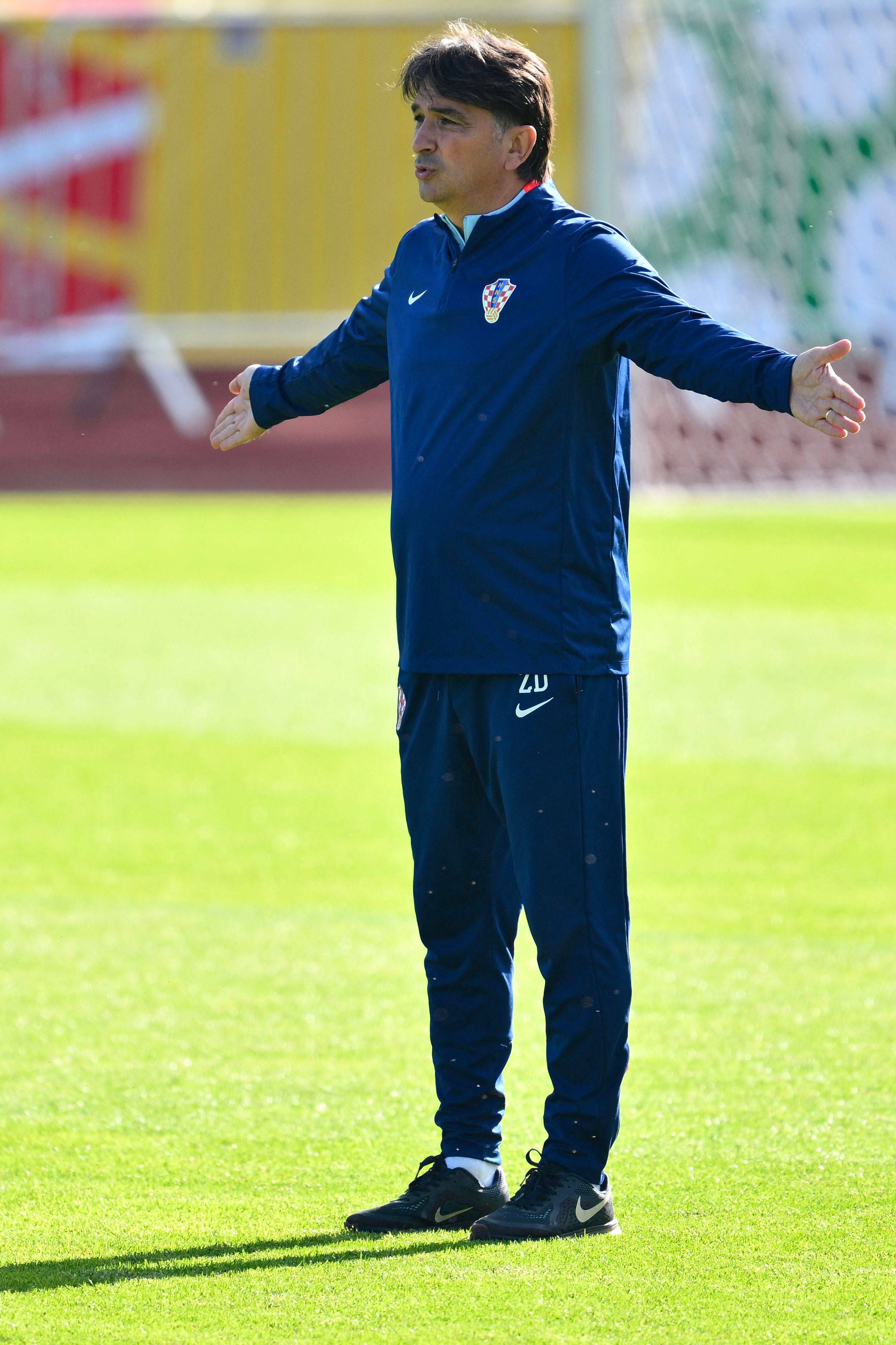 包含葡萄牙力克克罗地亚，晋级欧锦赛半决赛的词条