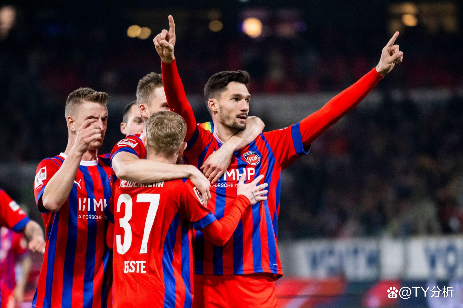 包含沃尔夫斯堡主场大胜,继续在德甲积分榜上攀升的词条 包含沃尔夫斯堡主场大胜,继续在德甲积分榜上攀升的词条