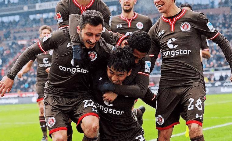 沙尔克客场失利，连续两轮未能取胜