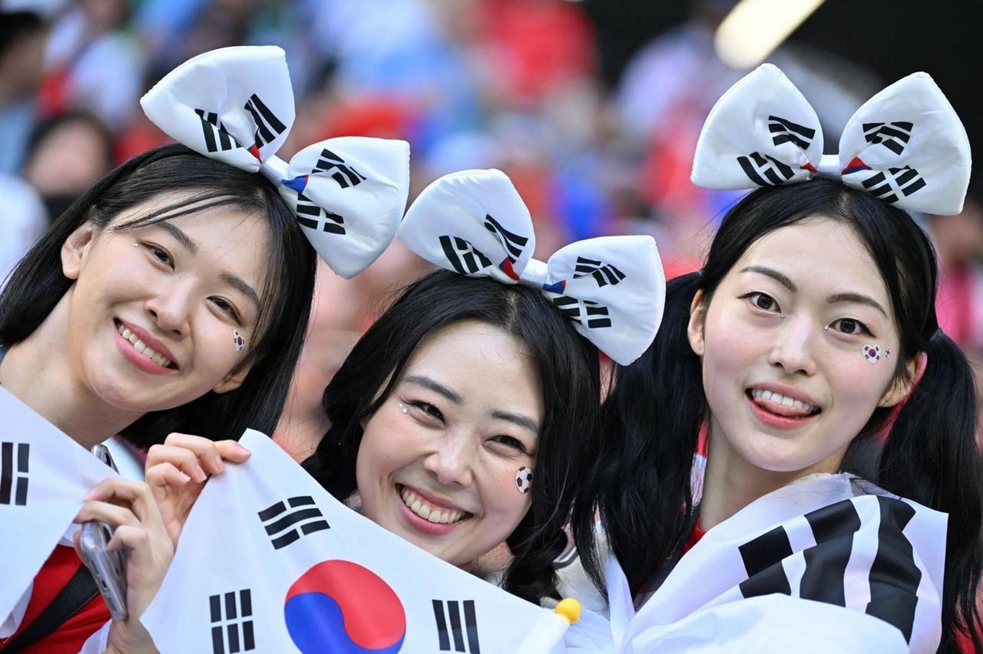 关于球场内外：女队精彩比赛高潮的信息