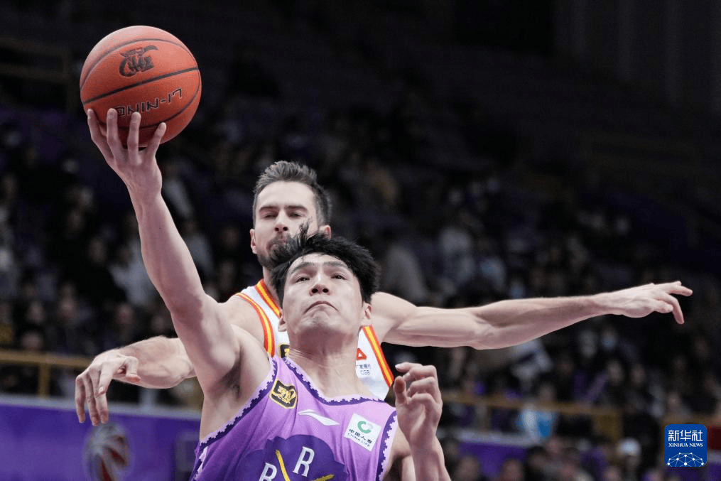 包含吉林男篮击败对手，赢得比赛的词条