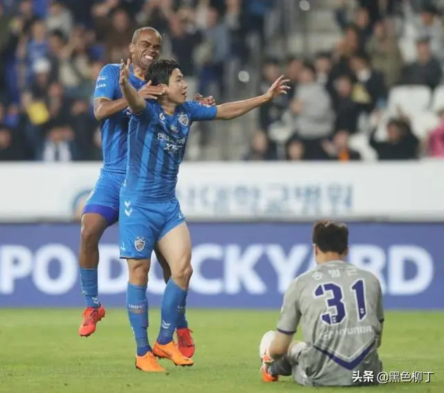 包含蔚山现代强势登顶,领跑小组赛淘汰赛的词条 包含蔚山现代强势登顶,领跑小组赛淘汰赛的词条