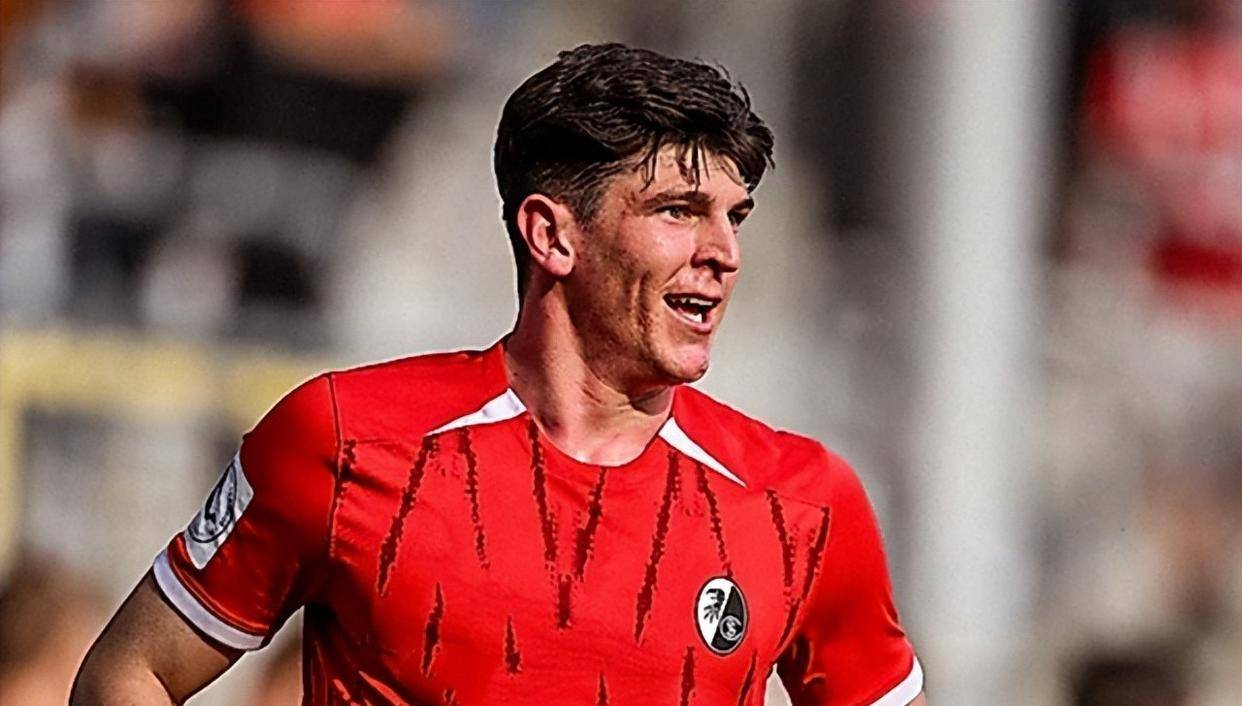 弗莱堡主帅执教风格备受瞩目,或获得赞誉的简单介绍 弗莱堡主帅执教风格备受瞩目,或获得赞誉的简单介绍