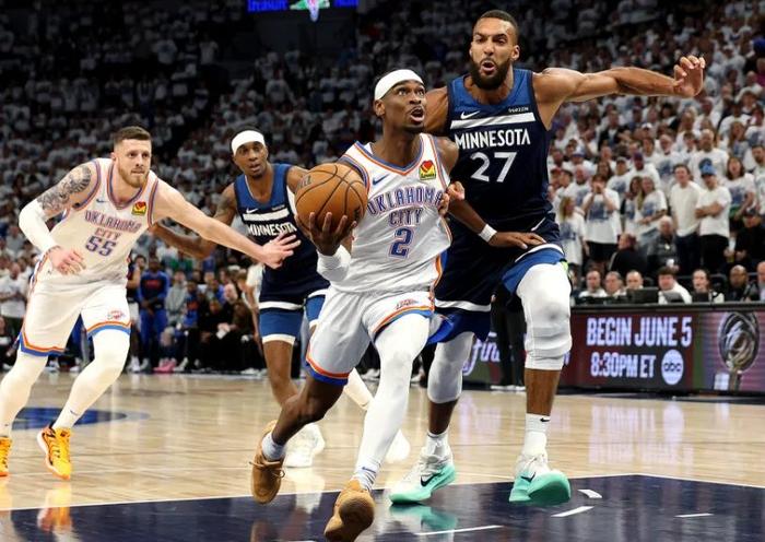 美国篮球名将抢眼登场，无懈可击