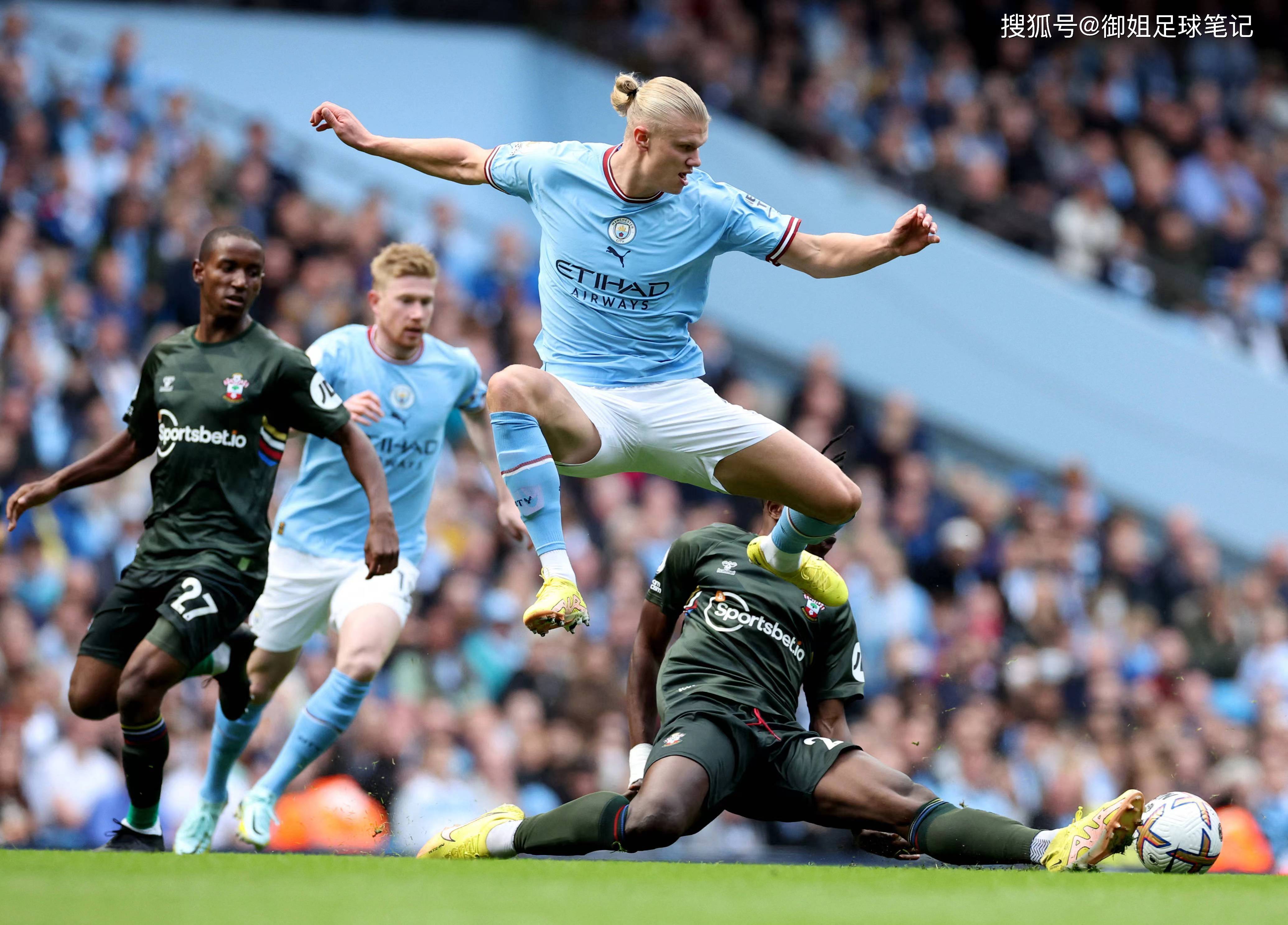 包含阿森纳队逼平南安普顿,艰难保持不败的词条 包含阿森纳队逼平南安普顿,艰难保持不败的词条