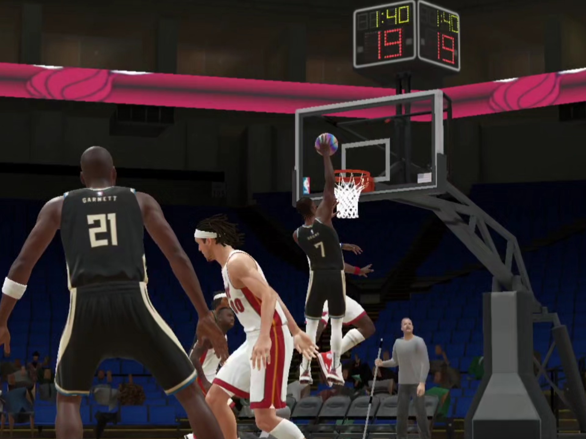 关于热火内线强力崛起球队防守成为对手可怕噩梦的信息