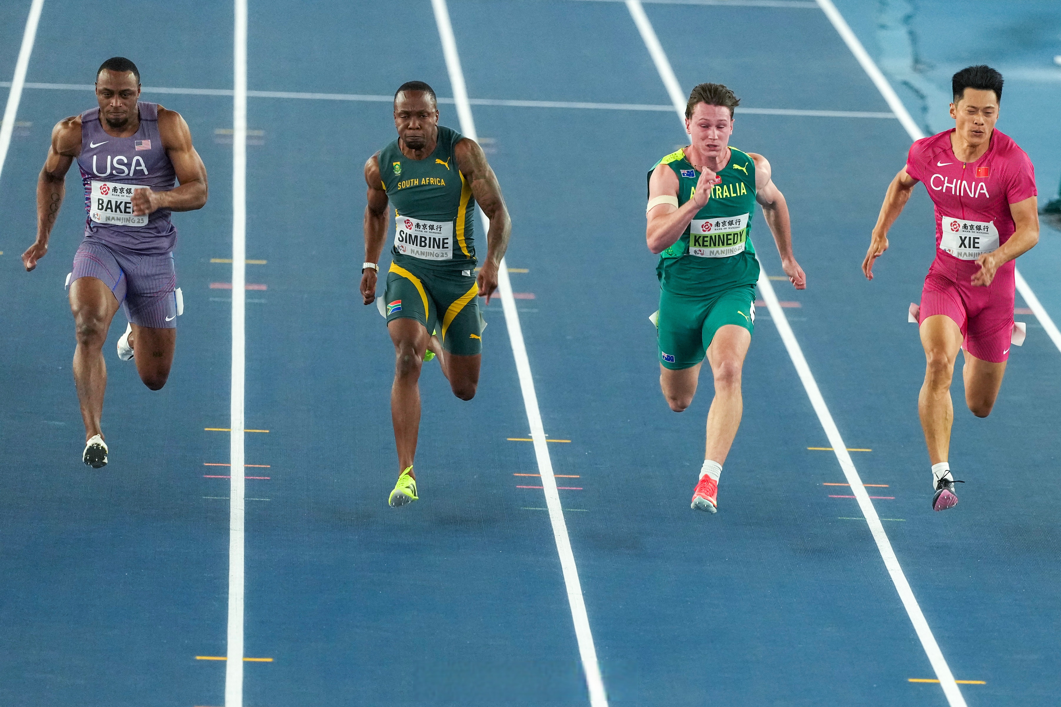 英国选手创下田径赛场地记录