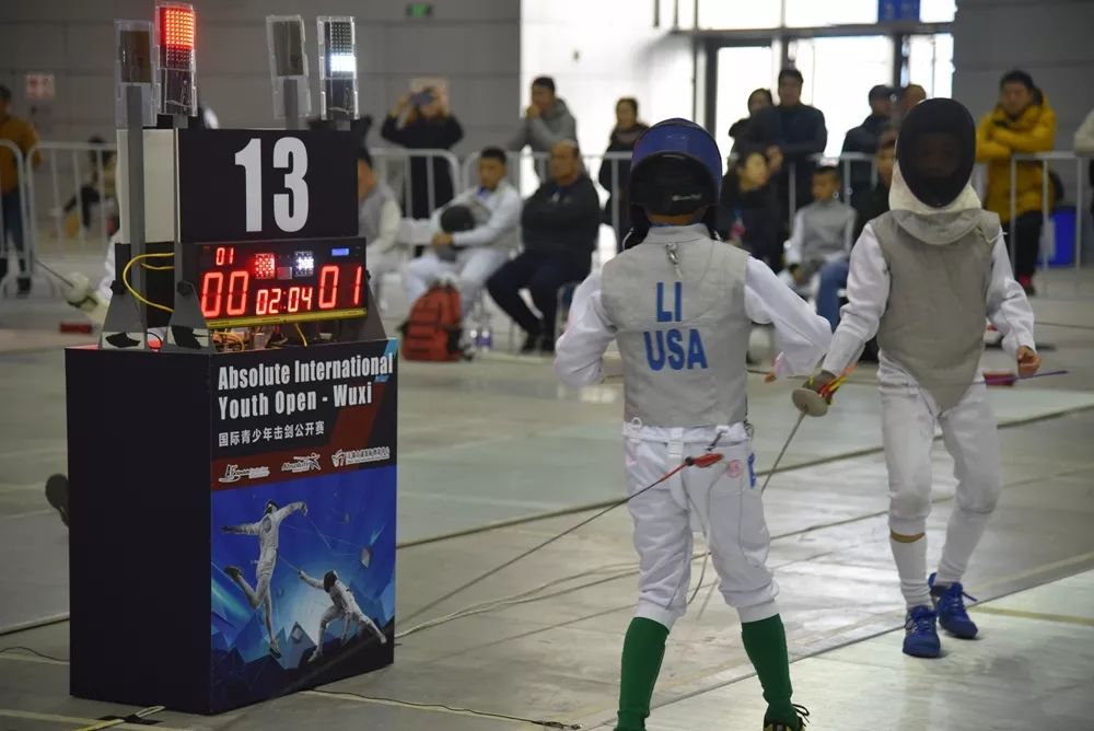 巴西击剑高手剑法娴熟，胜券在握的简单介绍