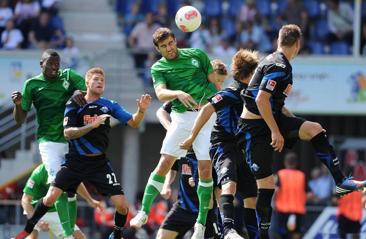 包含云达不来梅带领球队迎来不败纪录的词条