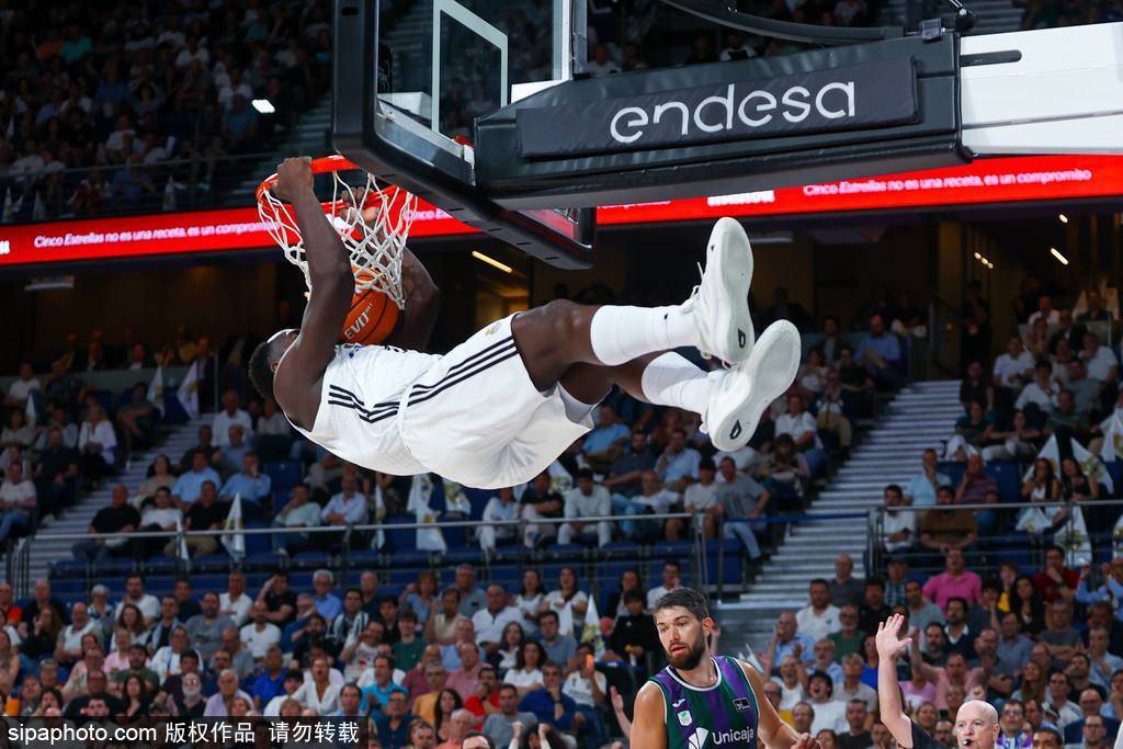 比利时大胜俄罗斯，壮举引发球迷热议的简单介绍