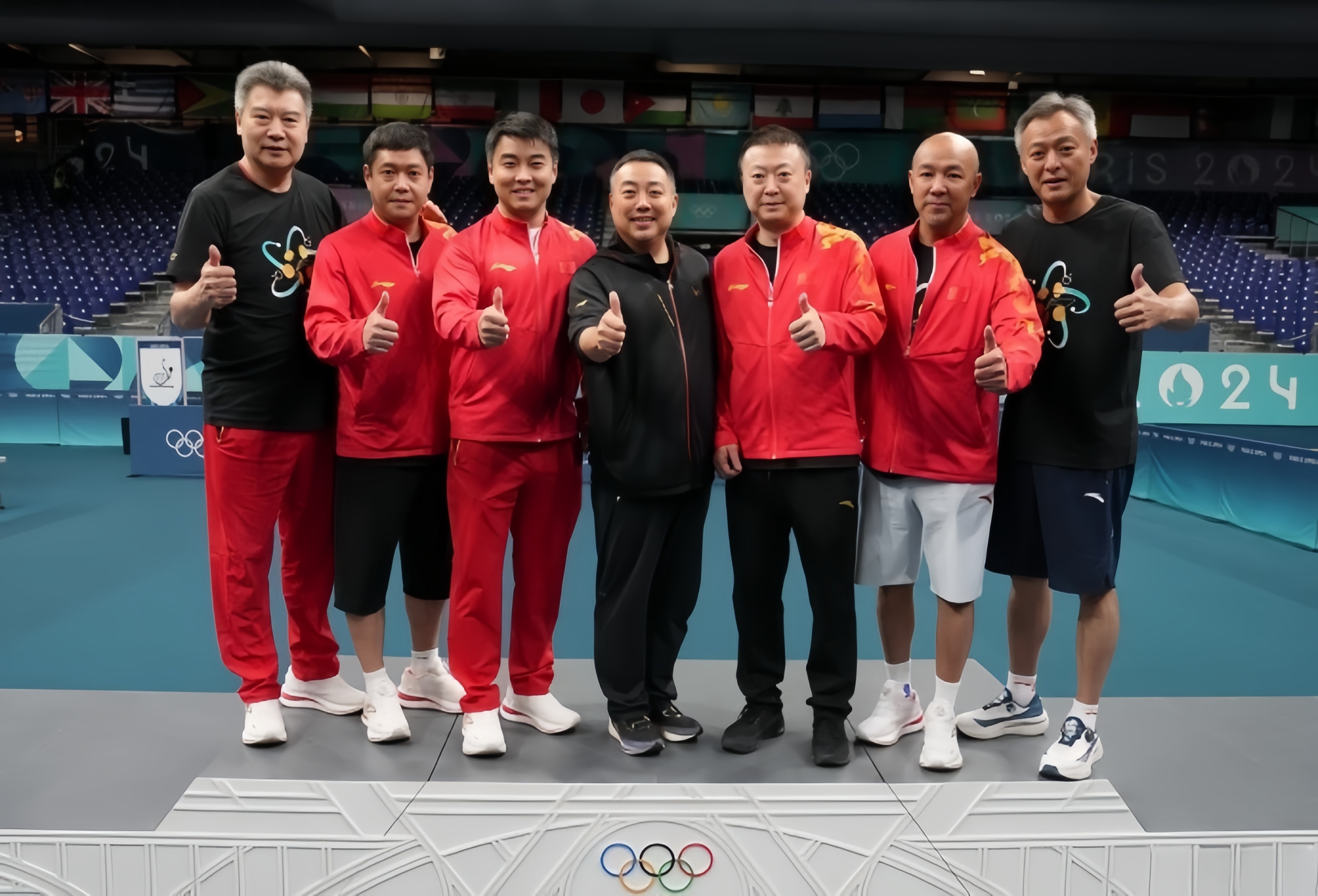 包含新晋球队彰显实力，晋级前列的词条