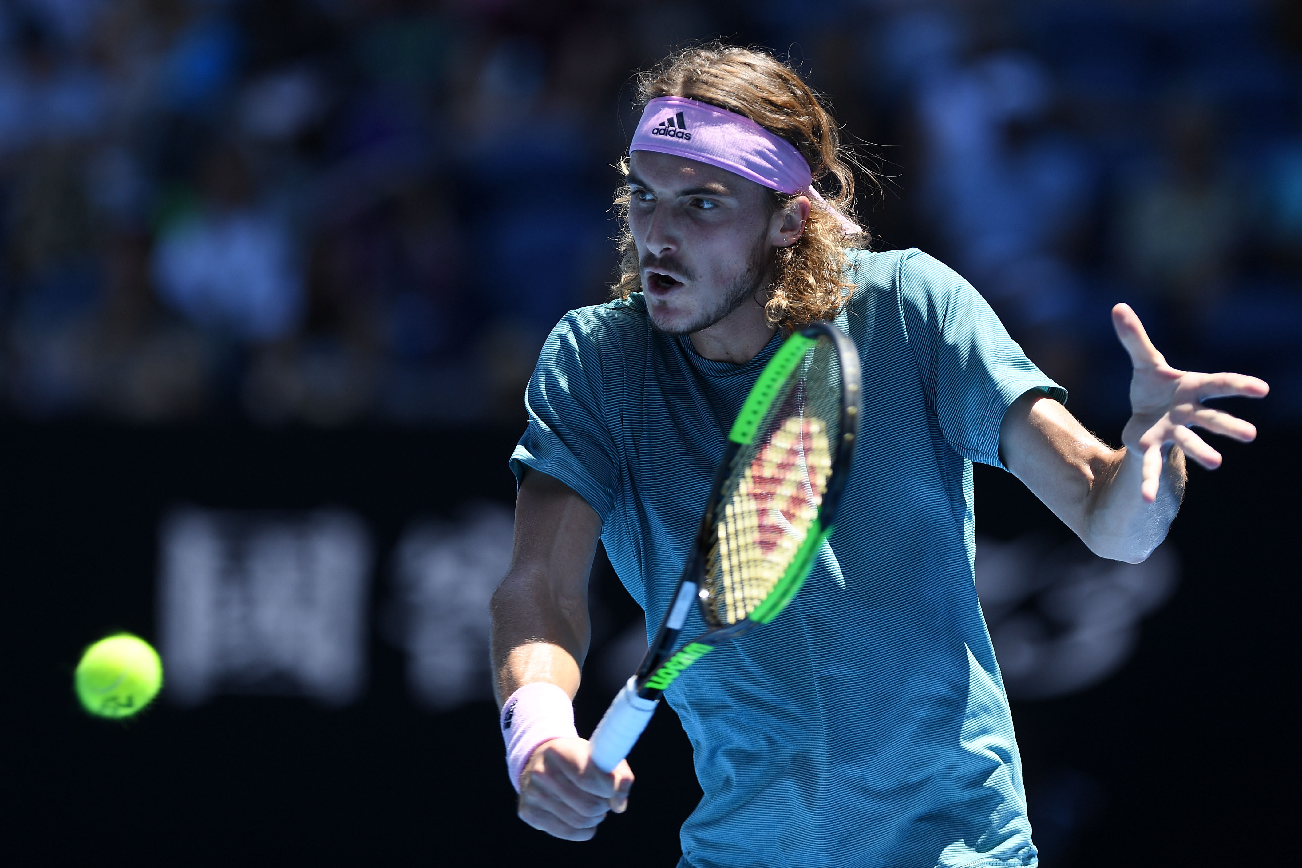 温网绝杀ATP总决赛,西西帕斯点燃赛场 温网绝杀ATP总决赛,西西帕斯点燃赛场