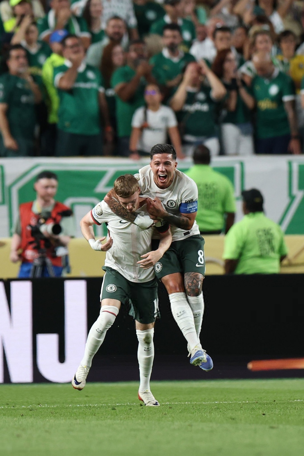 切尔西球员状态火热，精彩表现引发赞誉，将目标定格在欧冠赛场