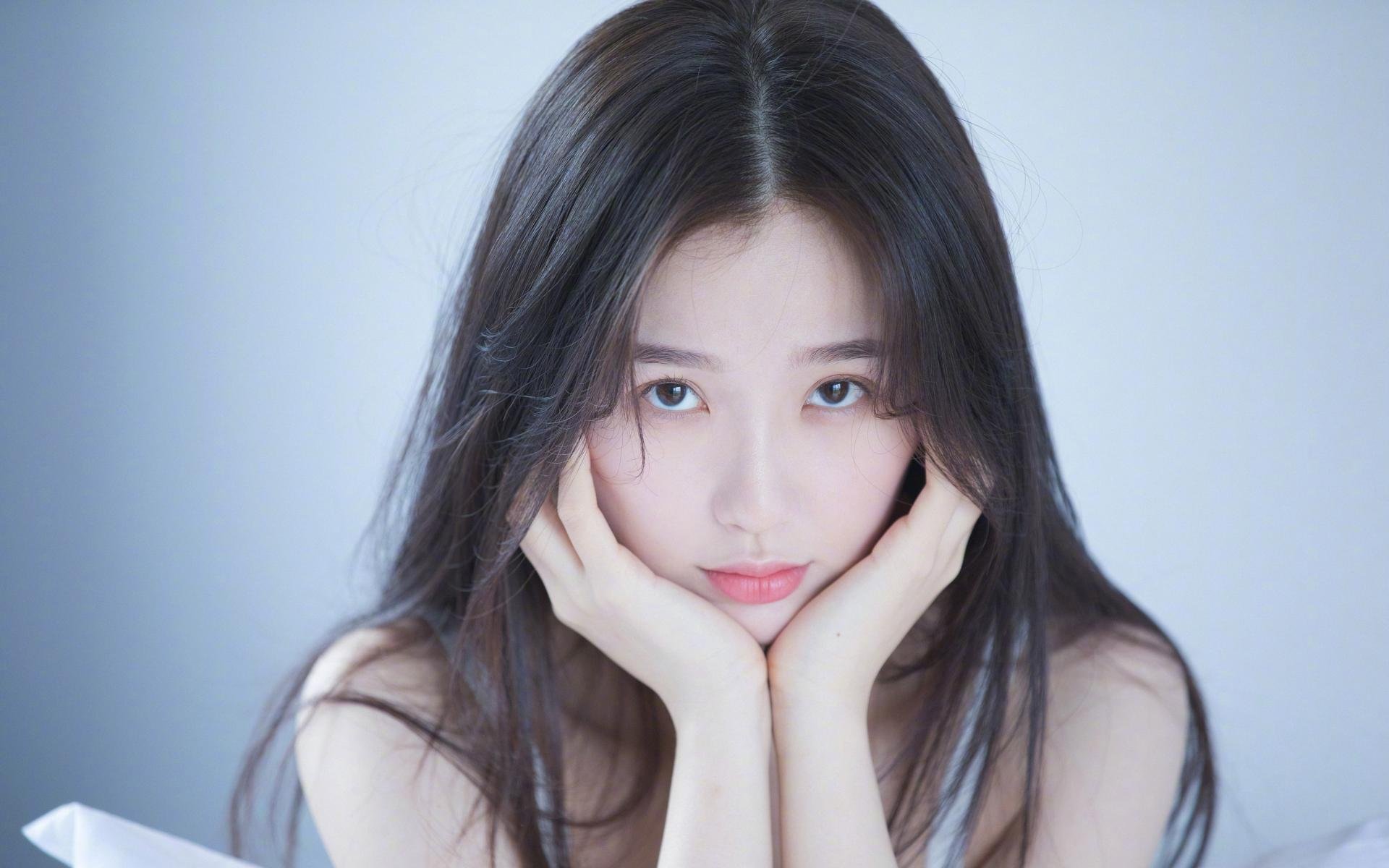 深圳队全面压制上海队,詹姆斯绝命三分锁定胜局成关键先生