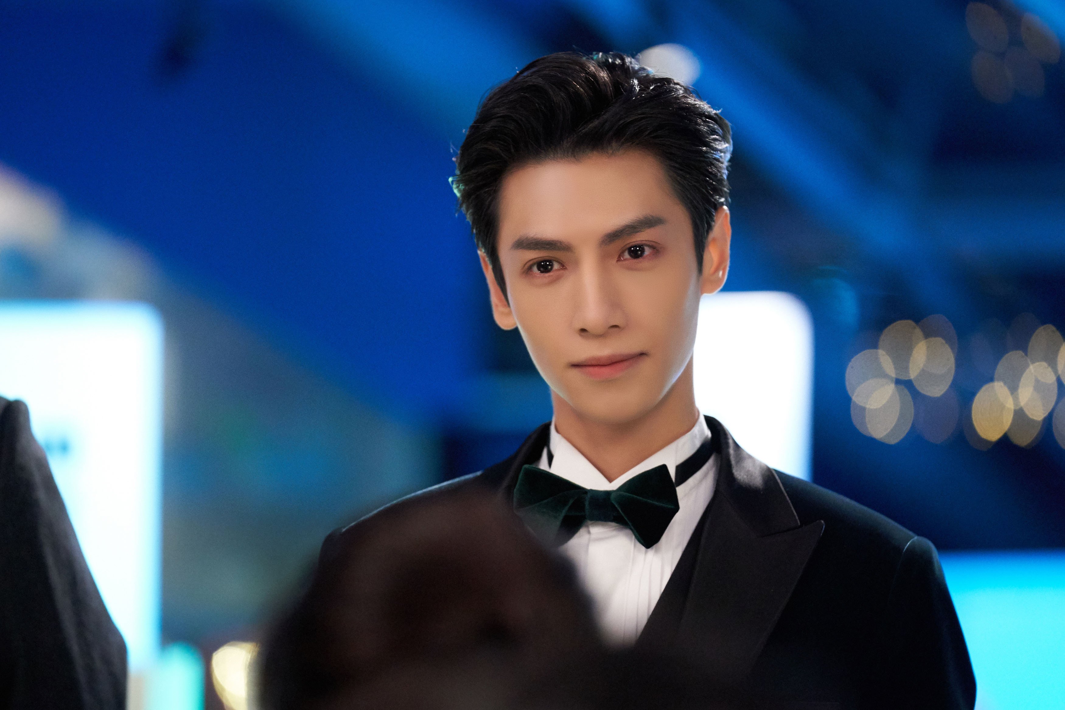 当大象踩碎枪手心脏，库尔图瓦的叹息之墙与非洲足球的觉醒宣言